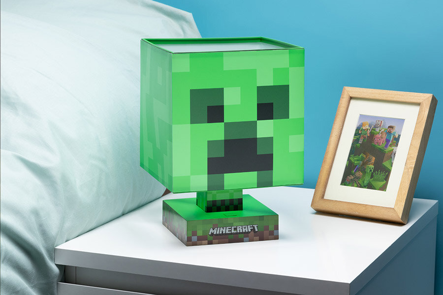 https://www.synttarikuningas.fi/pub_docs/files/StartsidaFlight/Minecraft_Lampa.jpg