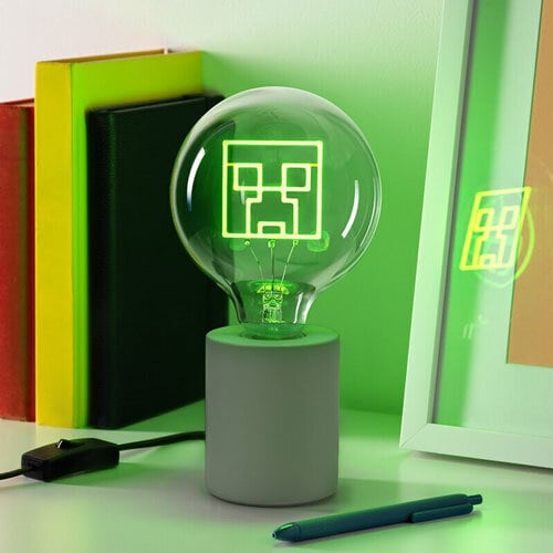 https://www.synttarikuningas.fi/pub_docs/files/lamps_500x500.jpg