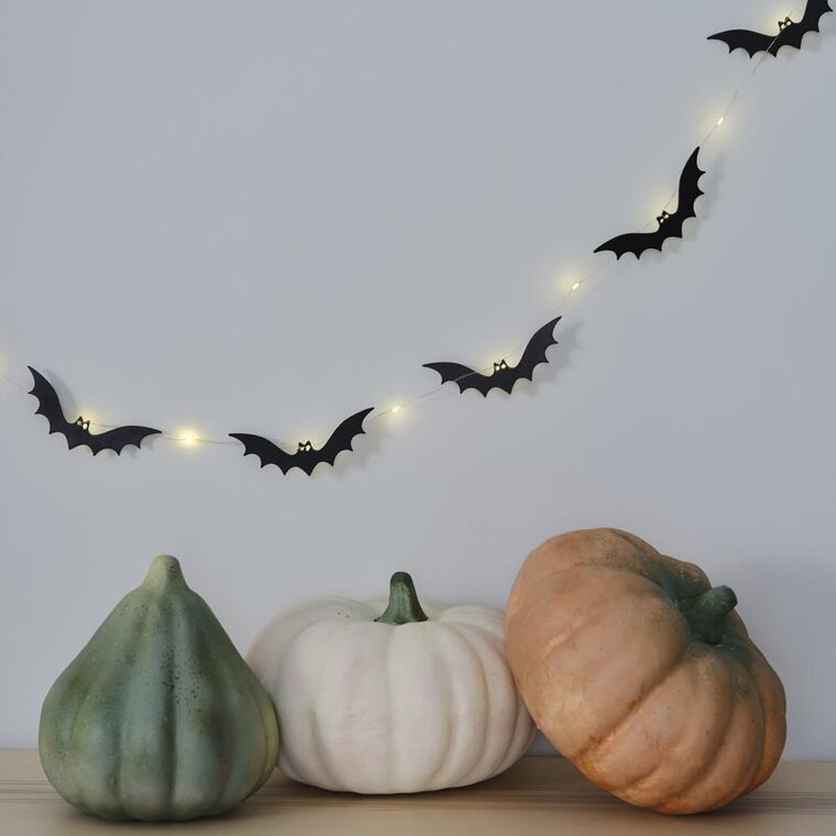 Product Image for Haunted Harvest - LED Valonauha - Lepakko 2 metriä