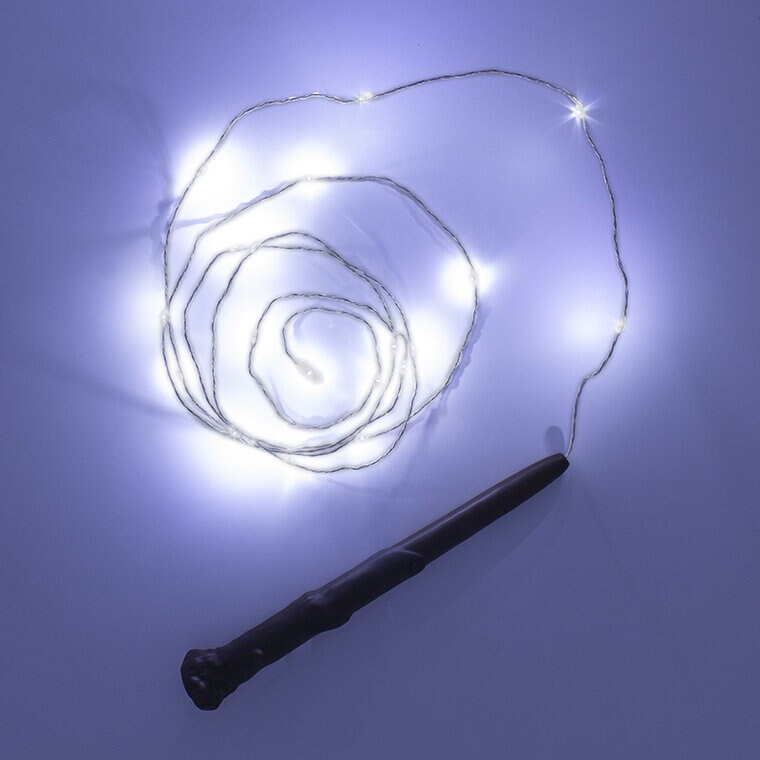 Product Image for Harry Potter - Valonauha taikasauvalla