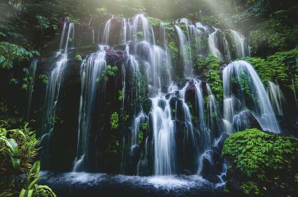 Ravensburger Palapeli, Waterfall Retreat - Bali 3000 palaa