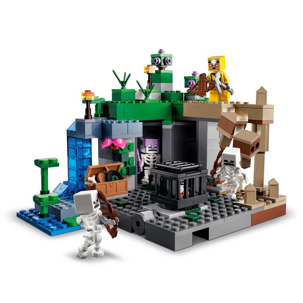 LEGO Minecraft - Luurankotyrmä 8+