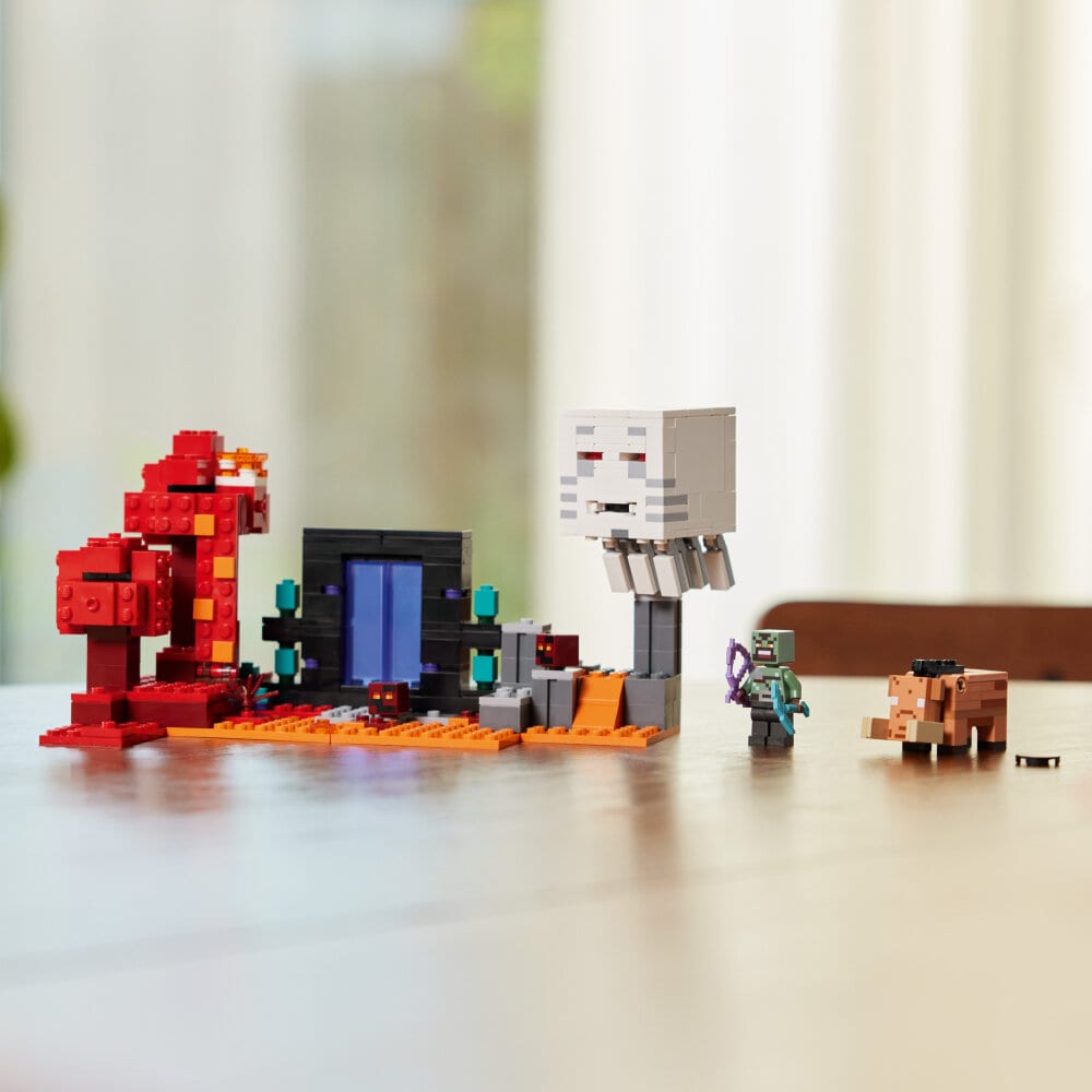 LEGO Minecraft - Hornaportaalin väijytys 8+