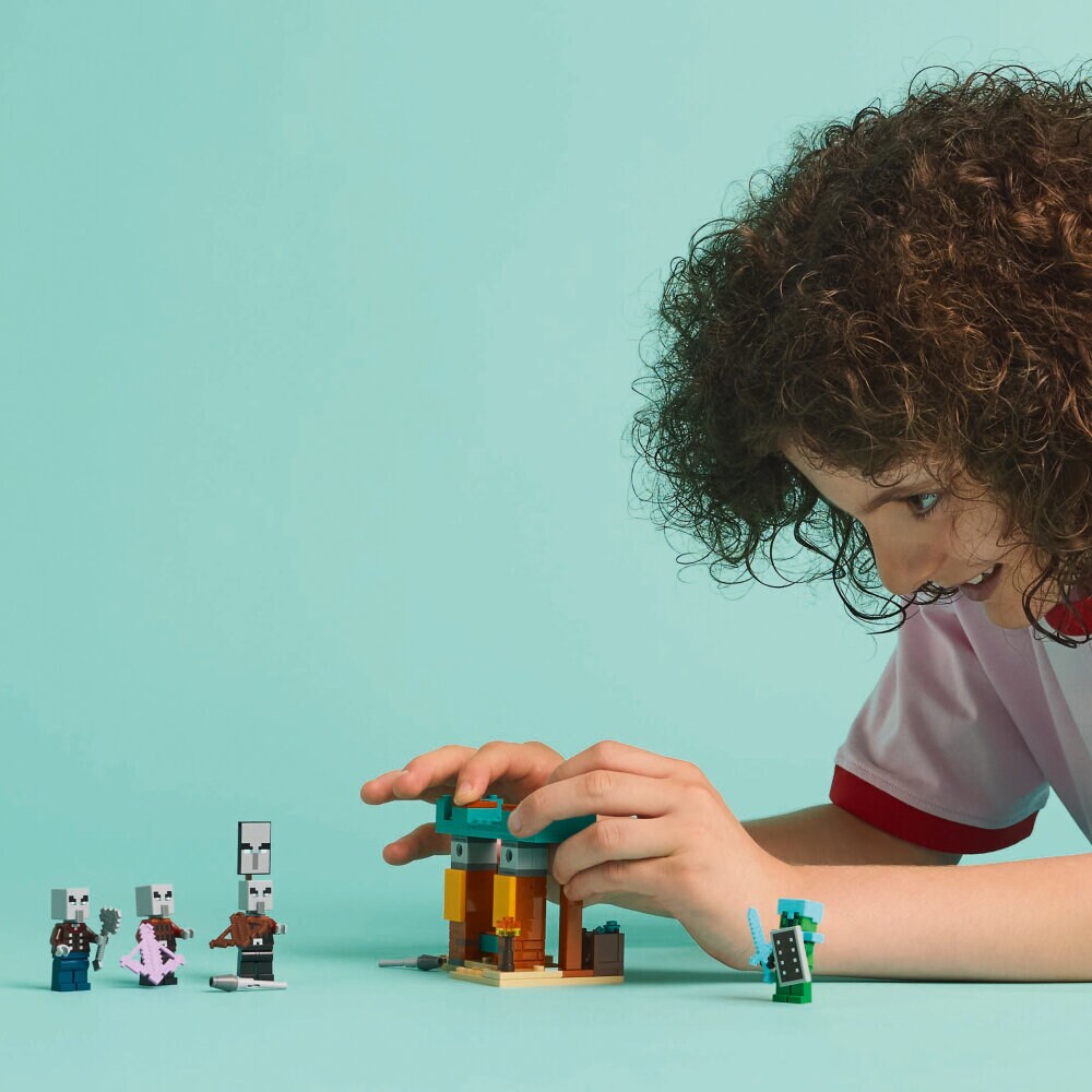 LEGO Minecraft - Pahalaisten aavikkopartio 7+