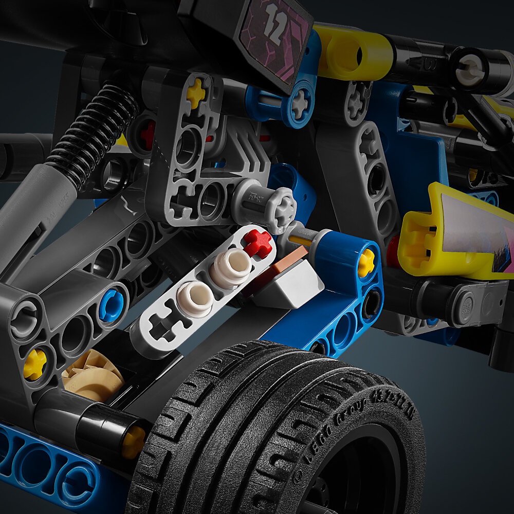 LEGO Technic - Maastokirppu kilpa-ajoihin 8+