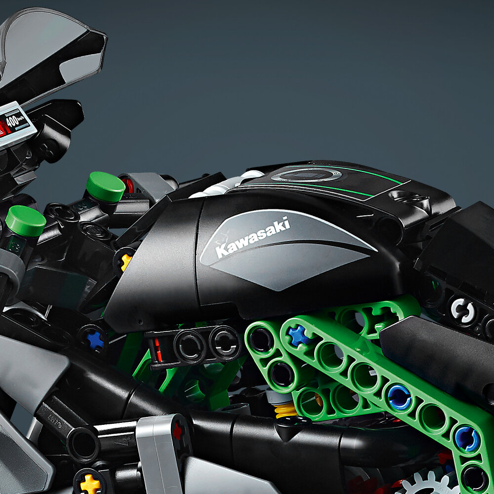 LEGO Technic - Kawasaki Ninja H2R ‑moottoripyörä 10+