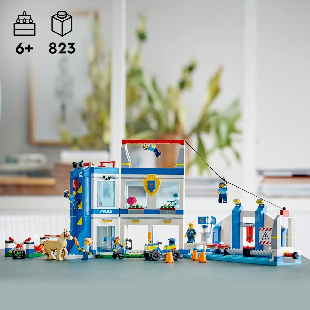 LEGO City - Poliisien koulutuskeskus 6+