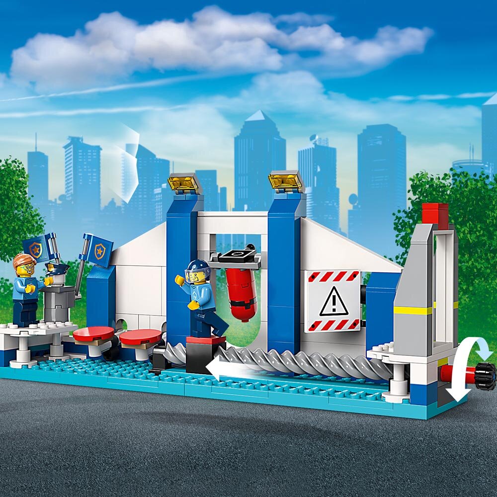 LEGO City - Poliisien koulutuskeskus 6+