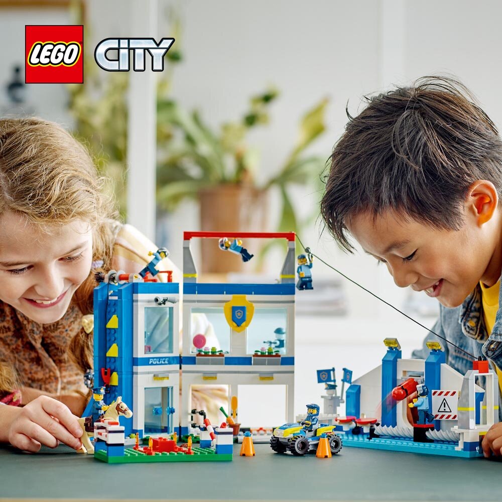 LEGO City - Poliisien koulutuskeskus 6+