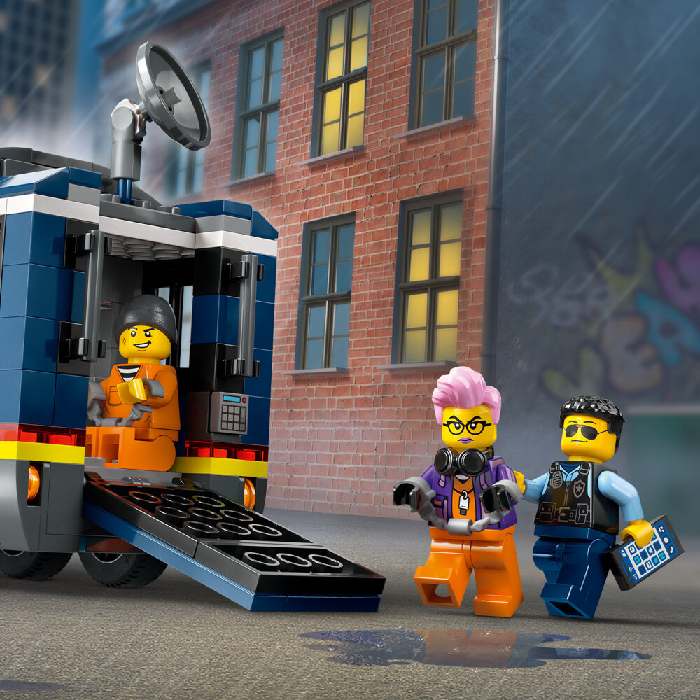 LEGO City - Poliisin rikoslaboratorioauto 7+