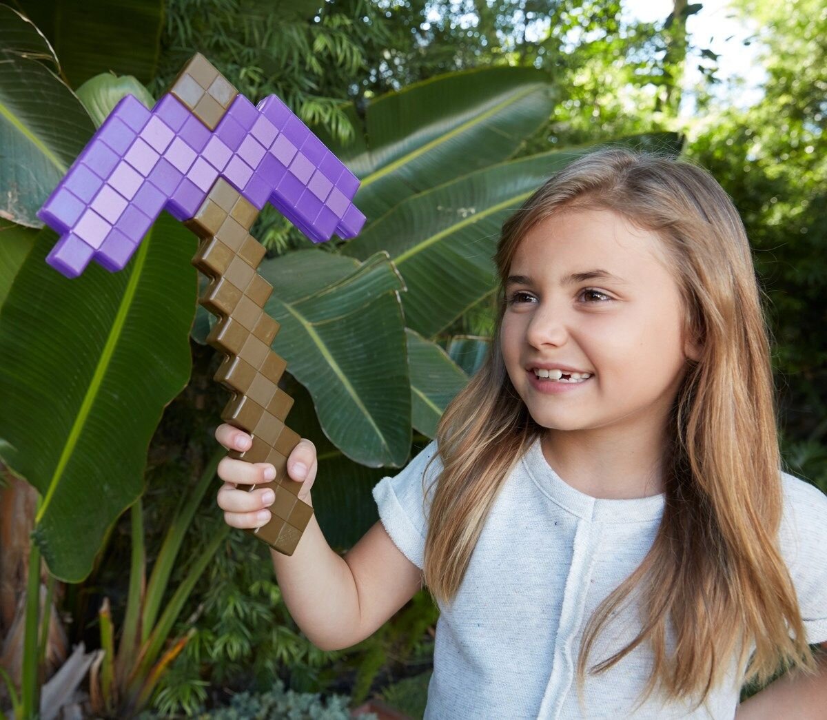 Minecraft, Enchanted Pickaxe Plastic Replica 51 cm