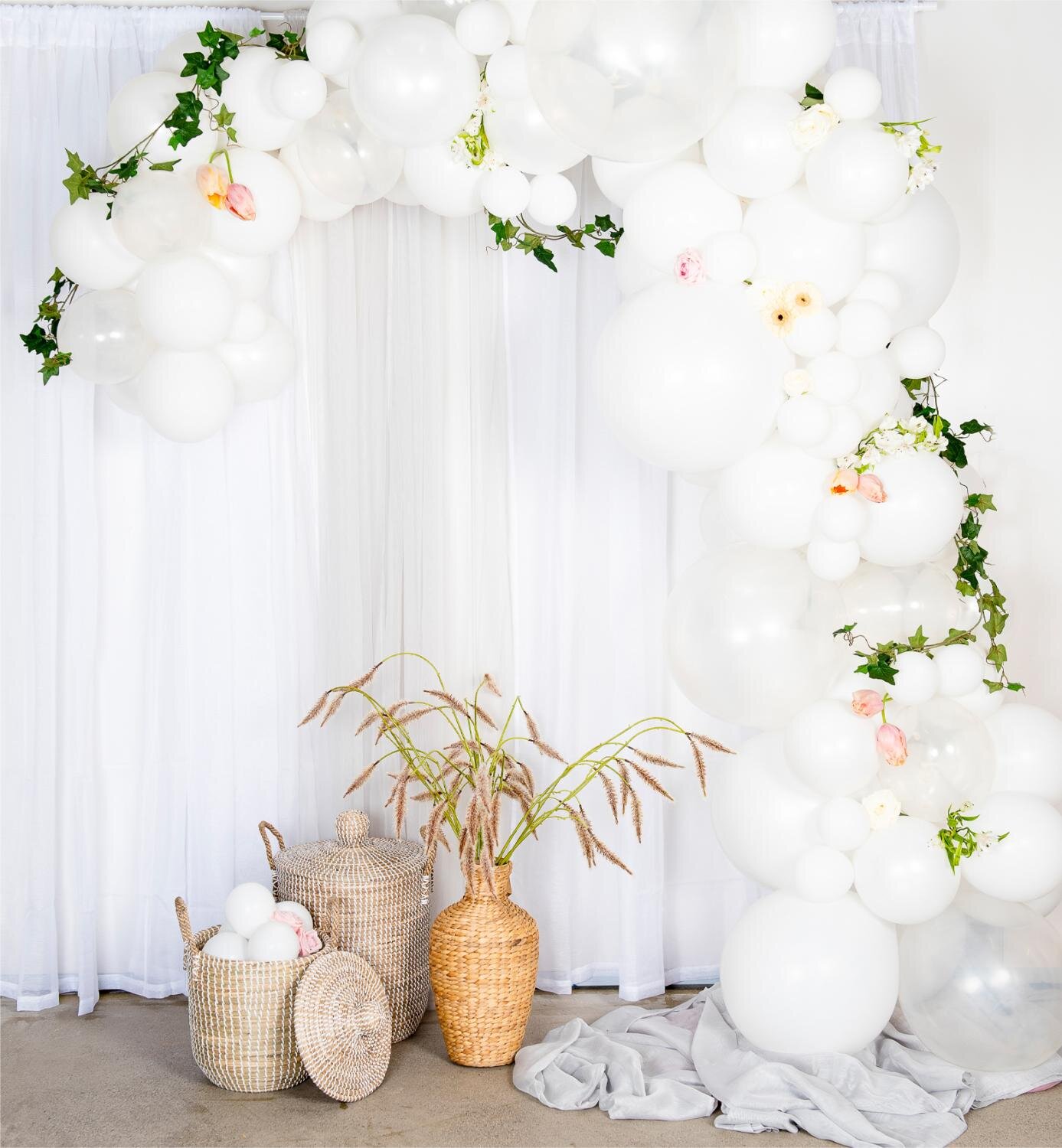 DIY Ilmapallokaari Valkoinen