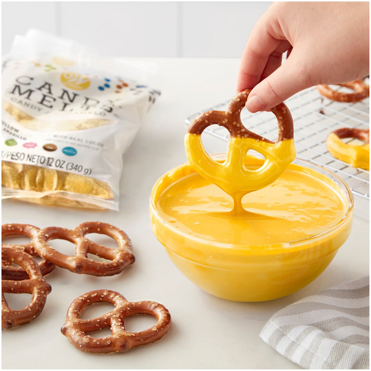 Wilton Candy Melts® 125g - Keltainen