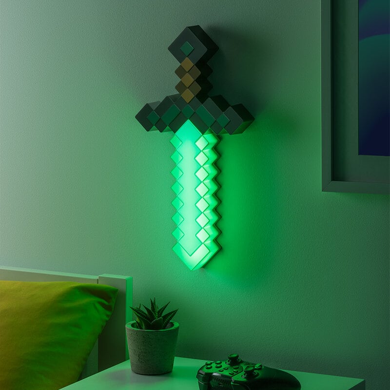 Minecraft - Lamppu Diamond Sword 40 cm