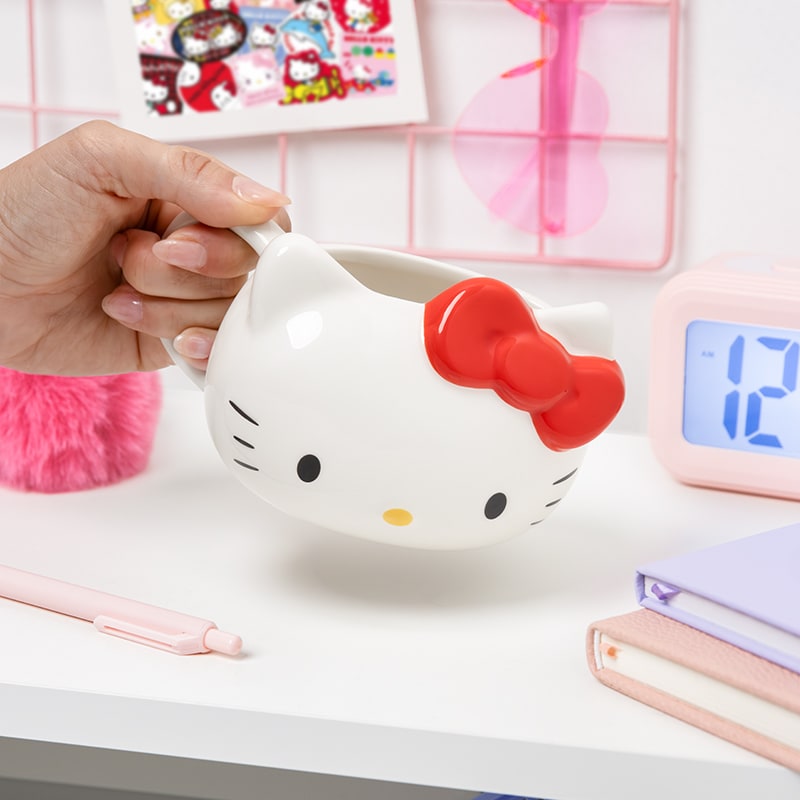 Hello Kitty - Muotoiltu Posliinimuki