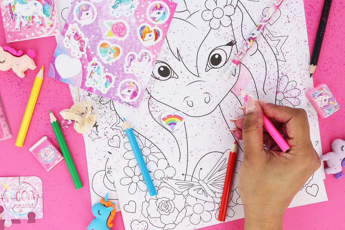 Yksisarvinen Värityssetti