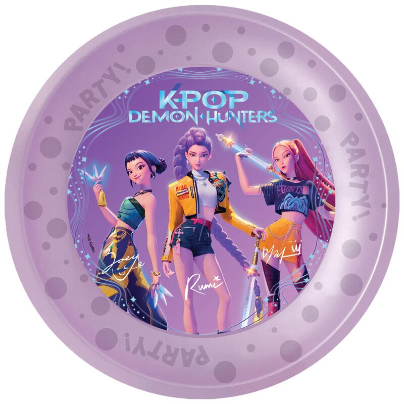 K-Pop Lautaset muovista 21 cm 4 kpl